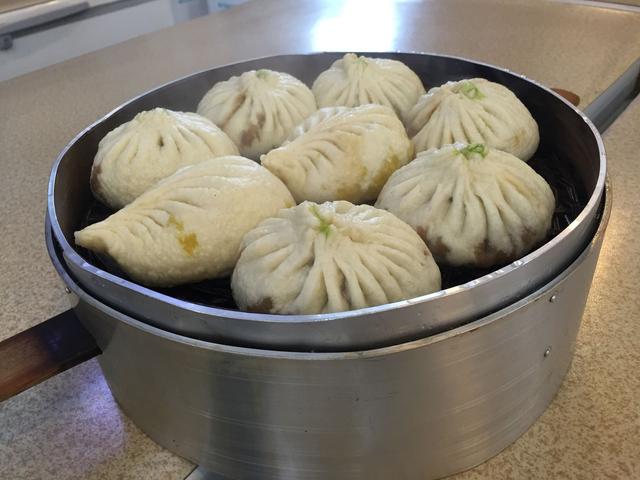 在哈爾濱旅游三天，主要想品嘗美食，有人能推薦一下路線嗎？
