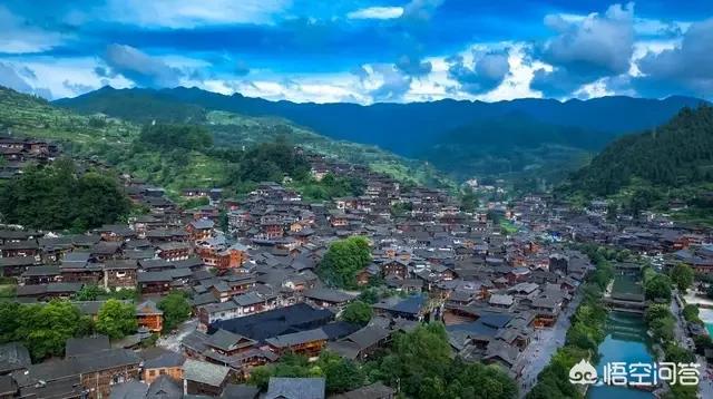 在貴州分布著哪些少數(shù)民族，他們有著什么樣的傳統(tǒng)服飾？